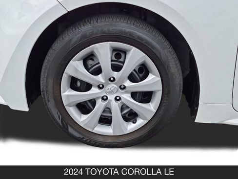 Used 2024 Toyota Corolla LE FWD image 11