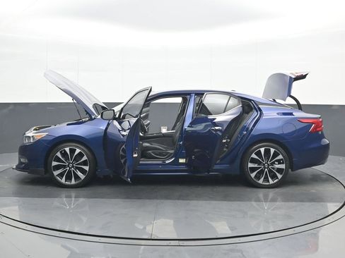 Used 2018 Nissan Maxima SR image 27