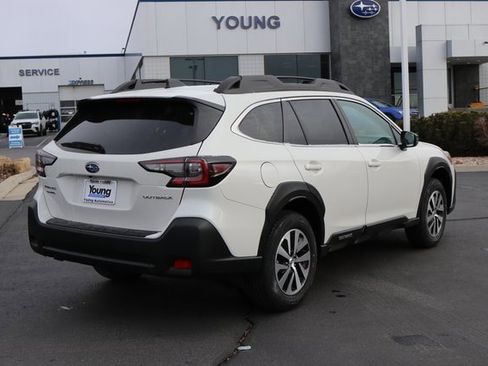 Certified 2025 Subaru Outback Premium w/ Popular Package #1A image 3