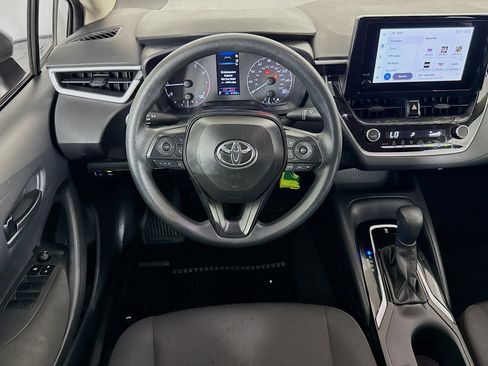 Used 2025 Toyota Corolla LE FWD image 15