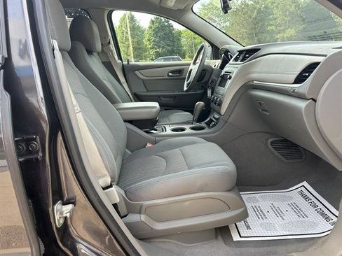 Used 2016 Chevrolet Traverse LS image 31