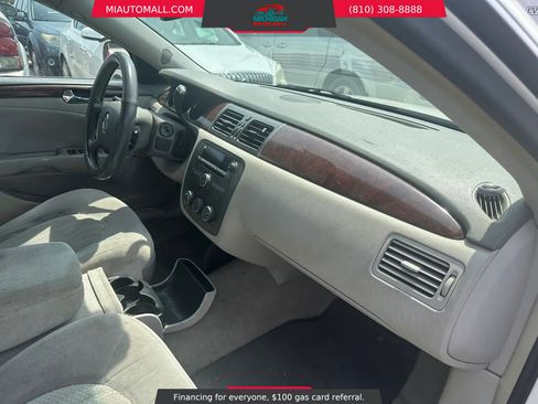 Used 2008 Buick Lucerne CX w/ Driver Confidence Package FWD image 9