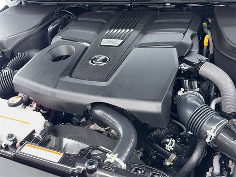 Used 2025 Lexus GX 550 w/ Accessory Package (2T) image 61