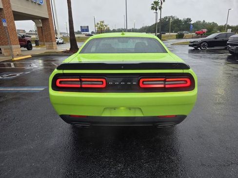 Used 2015 Dodge Challenger R/T Scat Pack RWD image 6