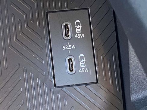 Used 2025 Toyota 4Runner SR5 image 32