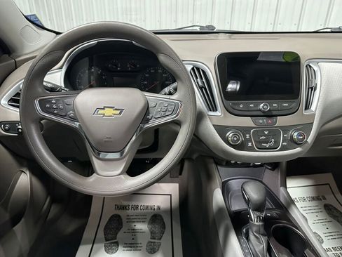 Used 2023 Chevrolet Malibu LS w/ Driver Confidence Package FWD image 8
