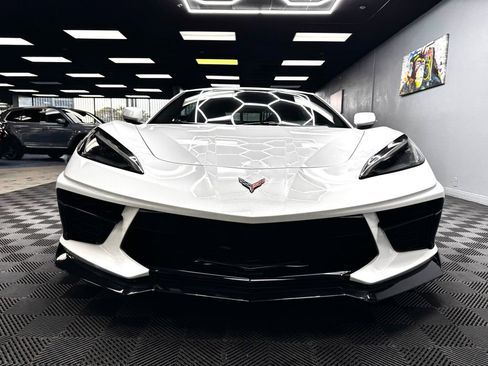 Used 2020 Chevrolet Corvette Stingray Coupe w/ 1LT RWD image 3