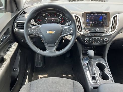 Used 2024 Chevrolet Equinox LT FWD image 14