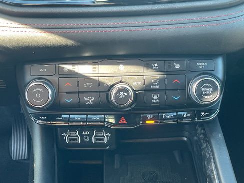 Used 2024 Dodge Durango R/T image 25