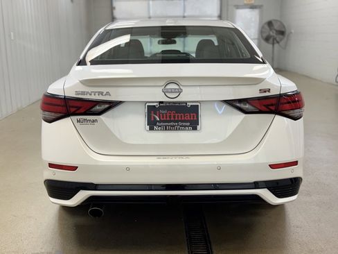 Used 2024 Nissan Sentra SR w/ SR Premium Package image 6
