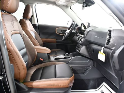 New 2026 Ford Bronco Sport Outer Banks AWD/4WD image 10