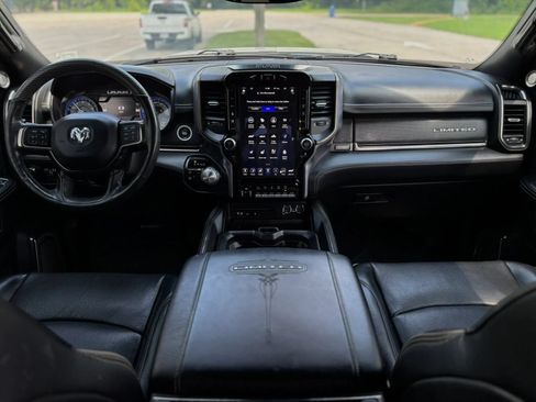 Used 2019 RAM 2500 Limited AWD/4WD image 18