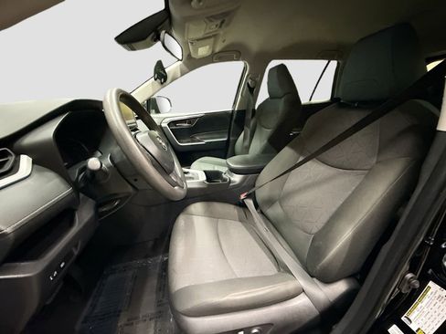 Used 2024 Toyota RAV4 XLE image 22