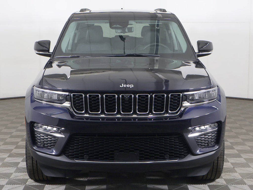 Used 2023 Jeep Grand Cherokee Limited w/ Luxury Tech Group II AWD/4WD image 14