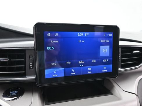 Used 2023 Ford Explorer XLT w/ Equipment Group 202A AWD/4WD image 10