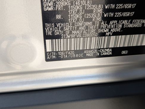 Used 2020 Toyota RAV4 XLE w/ Convenience Package FWD image 22