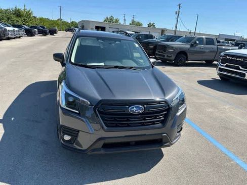 Used 2023 Subaru Forester Premium AWD/4WD image 29