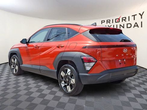 Used 2024 Hyundai Kona SEL FWD image 6