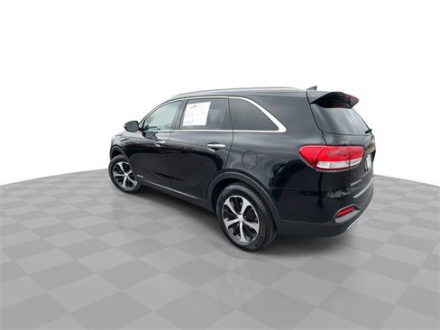 Used 2017 Kia Sorento EX image 6