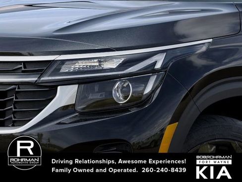 New 2026 Kia Seltos EX image 11