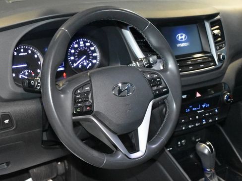 Used 2018 Hyundai Tucson Value AWD/4WD image 2