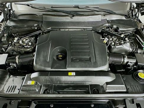 Used 2021 Land Rover Range Rover Sport HST AWD/4WD image 30