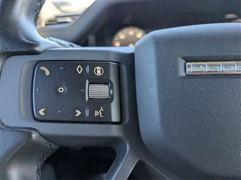 Used 2024 Land Rover Defender 130 X-Dynamic SE image 18