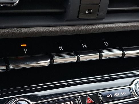 Used 2022 Lincoln Corsair AWD w/ Equipment Group 101A image 14