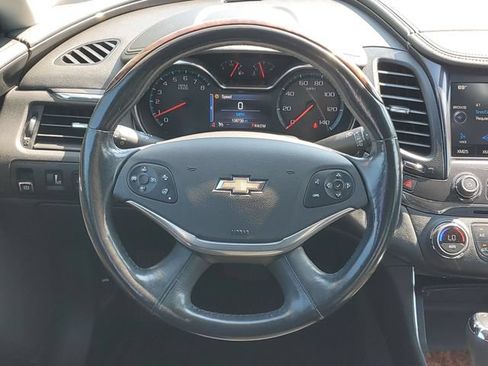 Used 2014 Chevrolet Impala LTZ FWD image 12