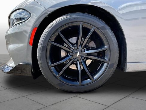 Used 2017 Dodge Charger SXT w/ Blacktop Package image 11