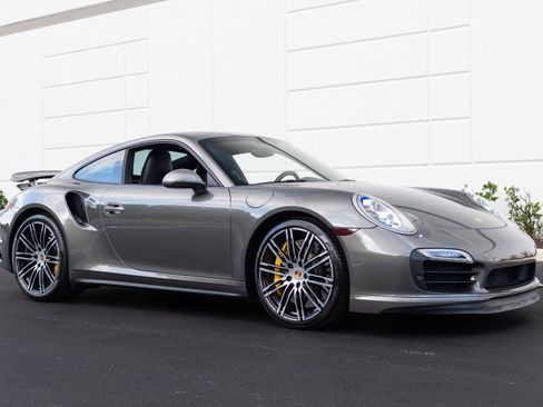 Used 2014 Porsche 911 Turbo S AWD/4WD image 4