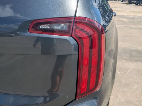 Used 2023 Kia Telluride S w/ S Sunroof Package FWD image 11