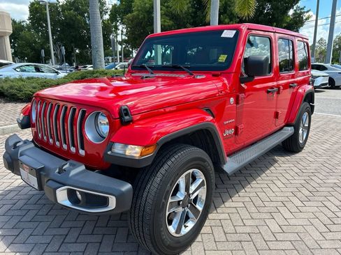 Used 2021 Jeep Wrangler Unlimited Sahara AWD/4WD image 7