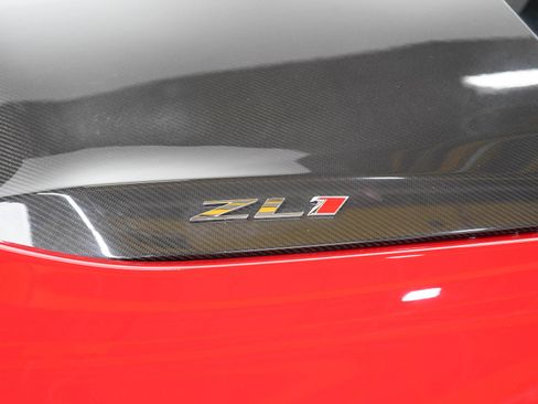 Used 2020 Chevrolet Camaro ZL1 RWD image 32