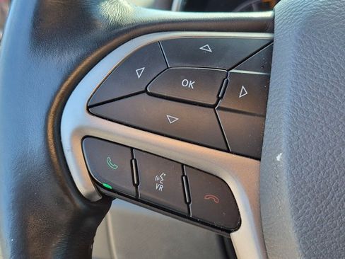 Used 2021 Jeep Grand Cherokee Laredo X AWD/4WD image 15