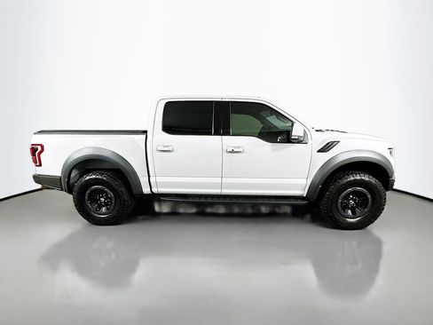 Used 2017 Ford F150 Raptor w/ Equipment Group 802A Luxury AWD/4WD image 4