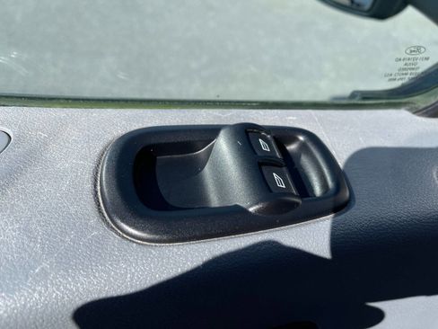 Used 2018 Ford Transit 250 138 image 7