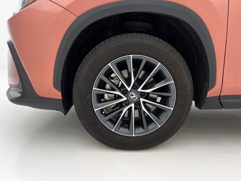 Used 2025 Lexus NX 250 FWD w/ Towing Package (2000 Lbs) image 30