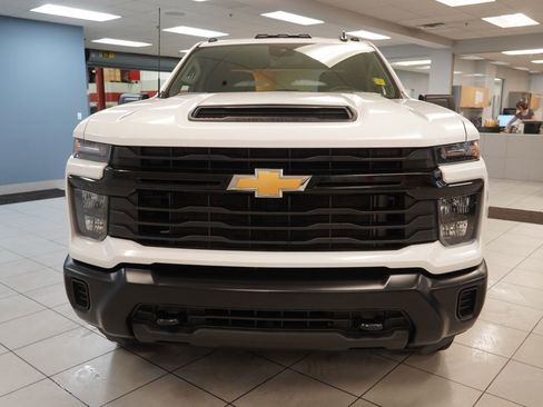 Used 2024 Chevrolet Silverado 2500 W/T w/ WT Convenience Package AWD/4WD image 14