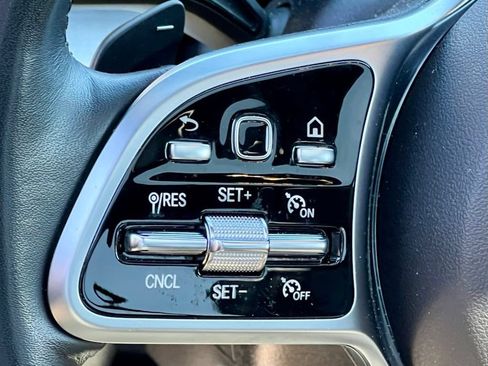 Certified 2023 Mercedes-Benz GLB 250 4MATIC image 22