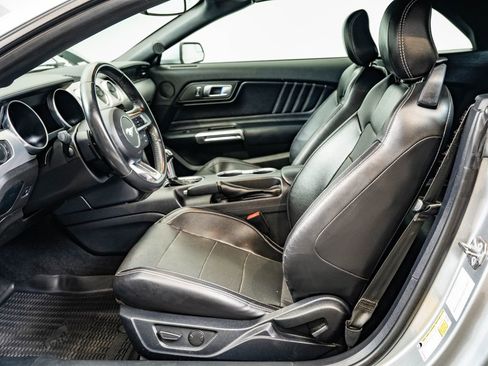Used 2020 Ford Mustang Premium RWD image 20