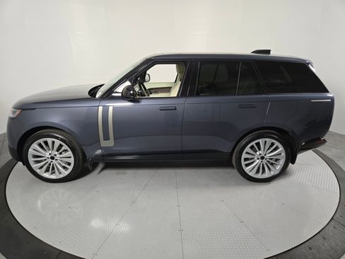 New 2026 Land Rover Range Rover SE image 35