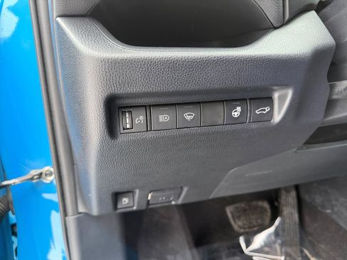 Used 2019 Toyota RAV4 XLE image 19
