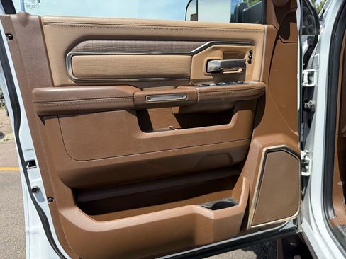 Used 2021 RAM 2500 Limited AWD/4WD image 18