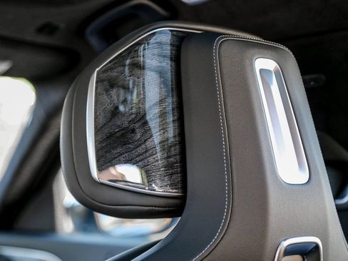 New 2025 BMW 760i xDrive w/ Executive Package image 28