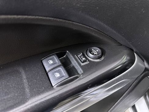 Used 2022 Chevrolet Colorado LT w/ Fleet Safety Package RWD image 24
