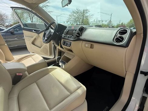 Used 2011 Volkswagen Tiguan S AWD/4WD image 13