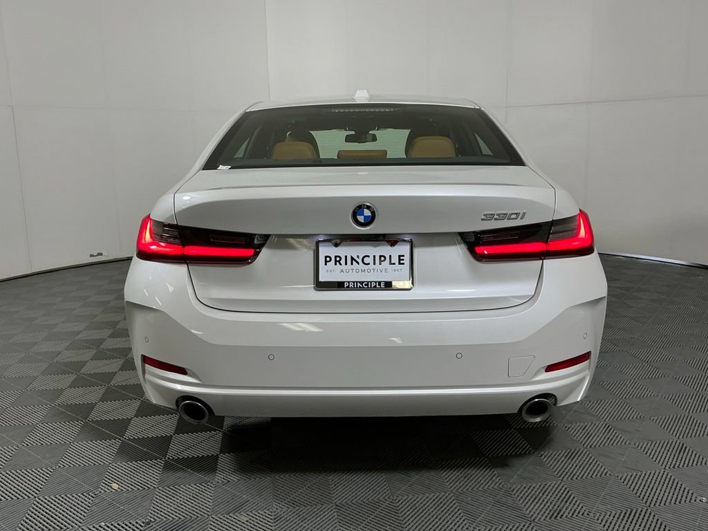 Certified 2025 BMW 330i Sedan w/ Premium Package RWD image 6