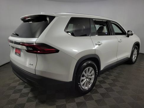 Used 2025 Toyota Grand Highlander FWD image 8