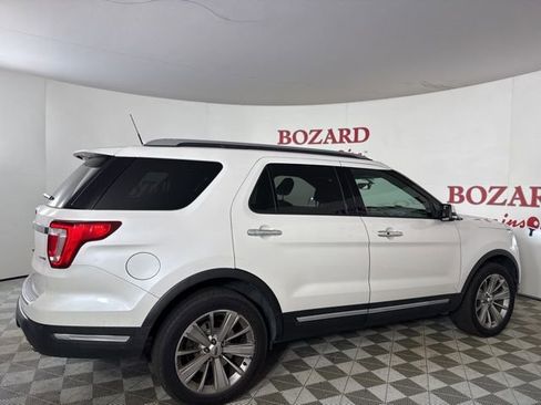 Used 2018 Ford Explorer Limited image 9